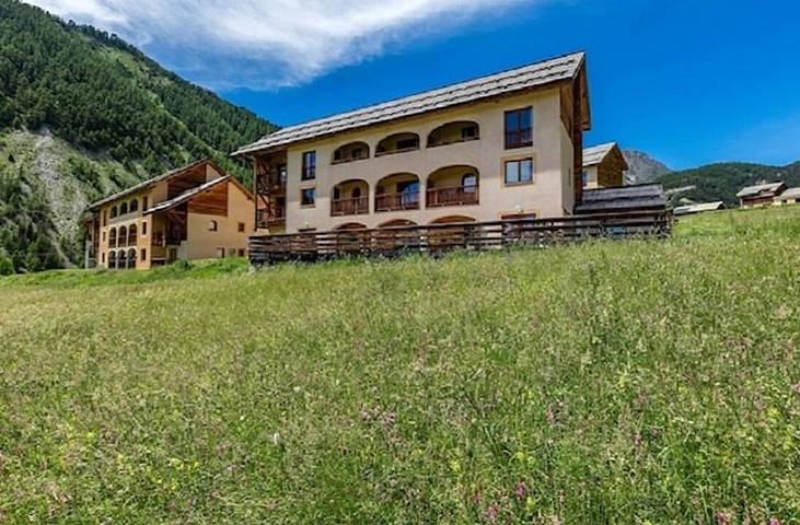 Appartement de vacances pour 4 personnes, avec terrasse et piscine