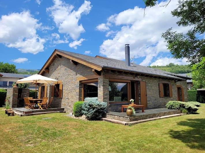 Casa de vacaciones para 12 personas, con jardín y vistas - 1