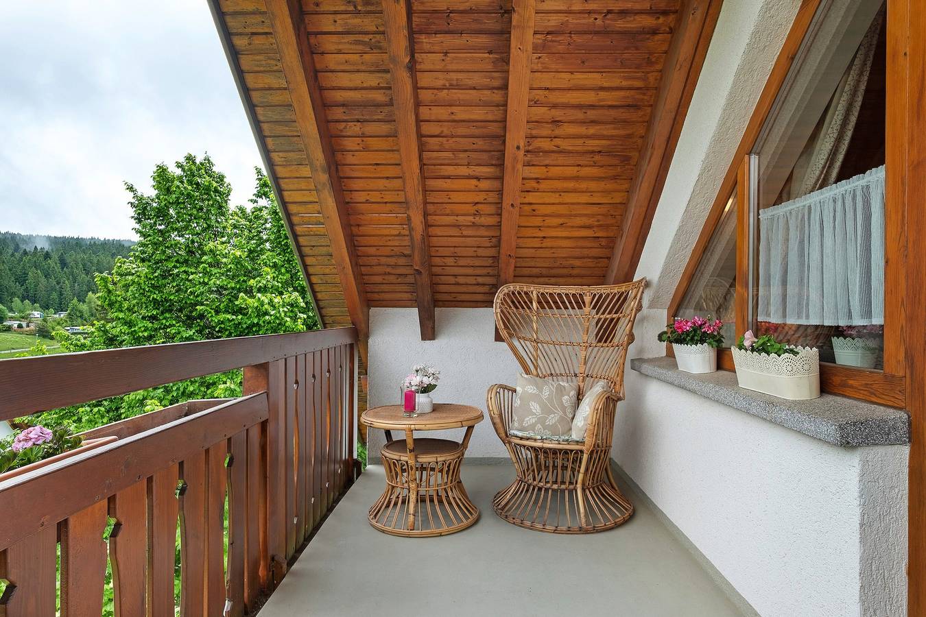 Entire apartment, Apartment 'Typ C, 90qm' with Mountain View, Balcony and Wi-Fi in Schluchsee, Southern Black Forest