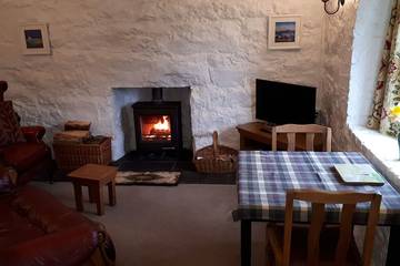 Log Cabin for 2 People in Loch Eil, Scotland, Photo 4