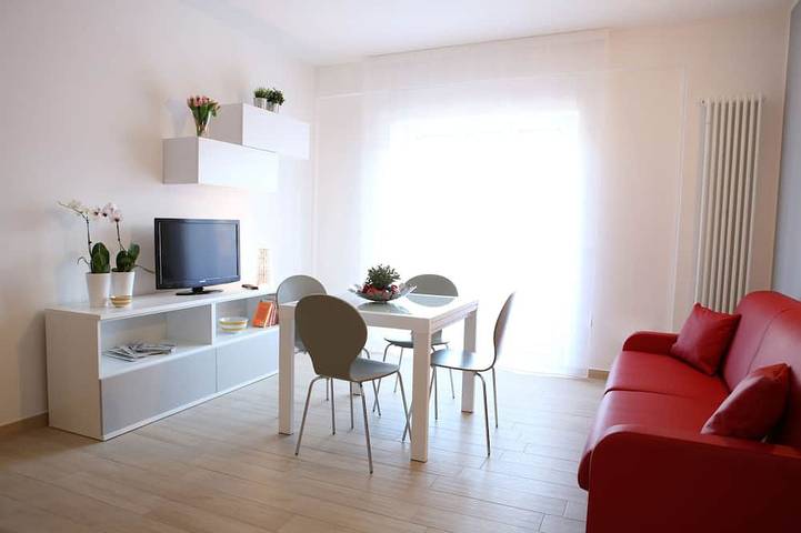 Ferienwohnung für 4 Personen, mit Balkon in San Benedetto del Tronto