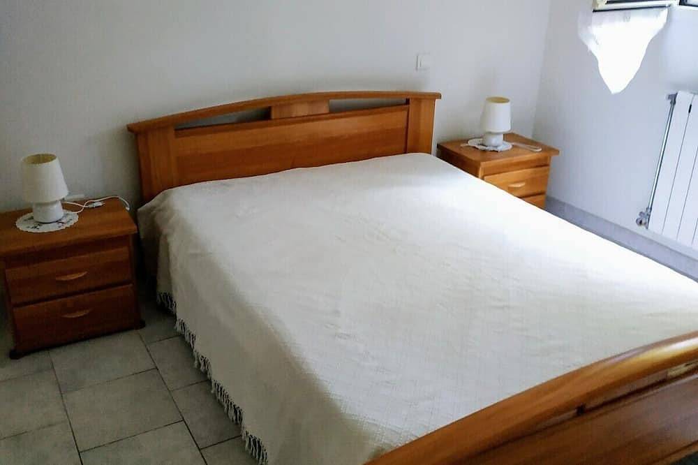 Rental with swimming pool, close to beaches, at the foot of the maquis. in Biguglia, Región de Bastia