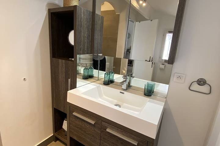 Location de vacances pour 4 personnes, avec jardin dans Bac du sauvage - 4