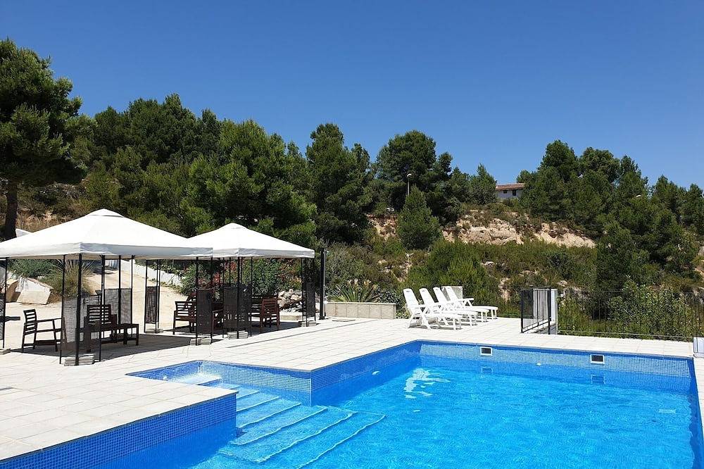 Modern villa with large private pool & far reaching sea views Catadau, Valencia in Catadau, Valencia Province