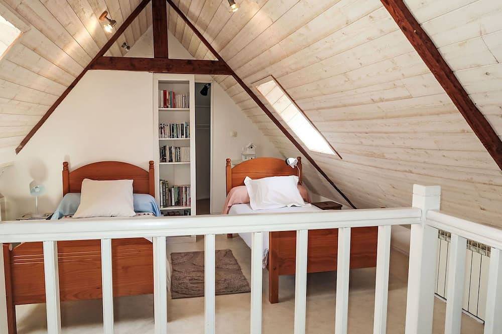 Preciosa casa de vacaciones privada para 5 personas con Wifi y Tv in Tréguier, Costa de granito rosa