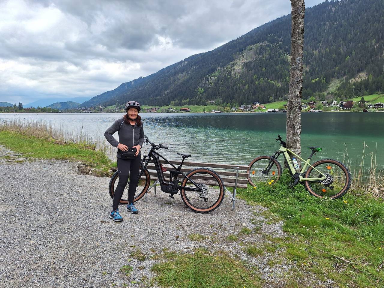 Apartamento entero, Apartamento 'Birke' con vistas al lago, terraza privada y Wi-Fi in Weissensee, Oberkärnten