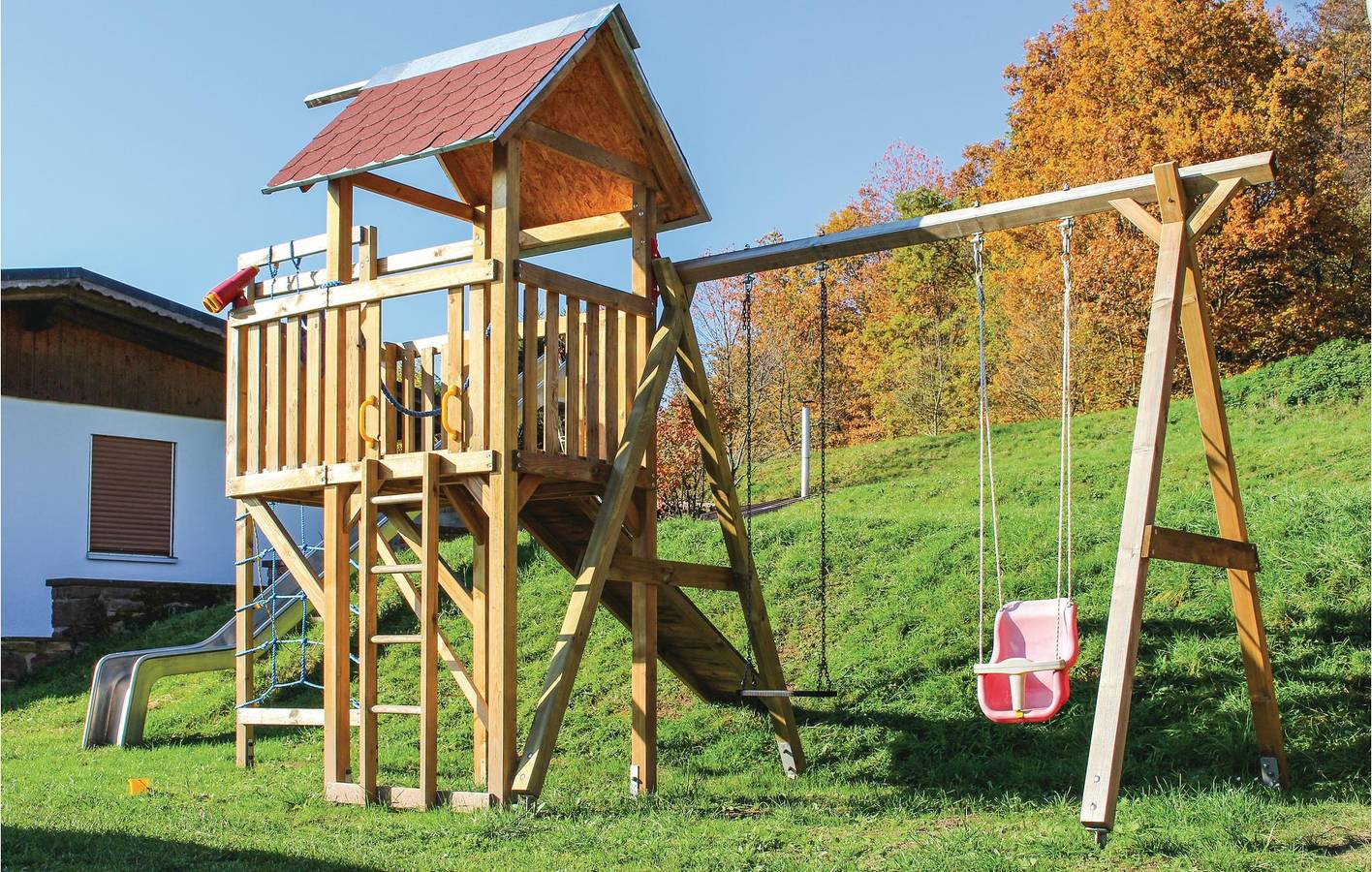 Ganze Ferienwohnung, Wohnung im Stadtzentrum: Terrasse, Parkplatz & Internet in Gräfendorf, Rhön-Bayern
