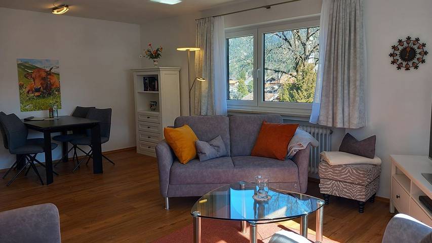 Hütte für 4 Personen, mit Balkon und Ausblick im Mittenwald