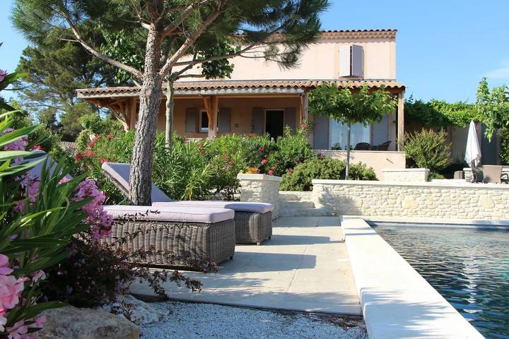 Gîte pour 8 personnes, avec Piscine