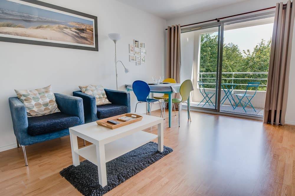Appartement entier, Appartement de bord de mer calme et confort - Parking privé in La Rochelle, Région de La Rochelle