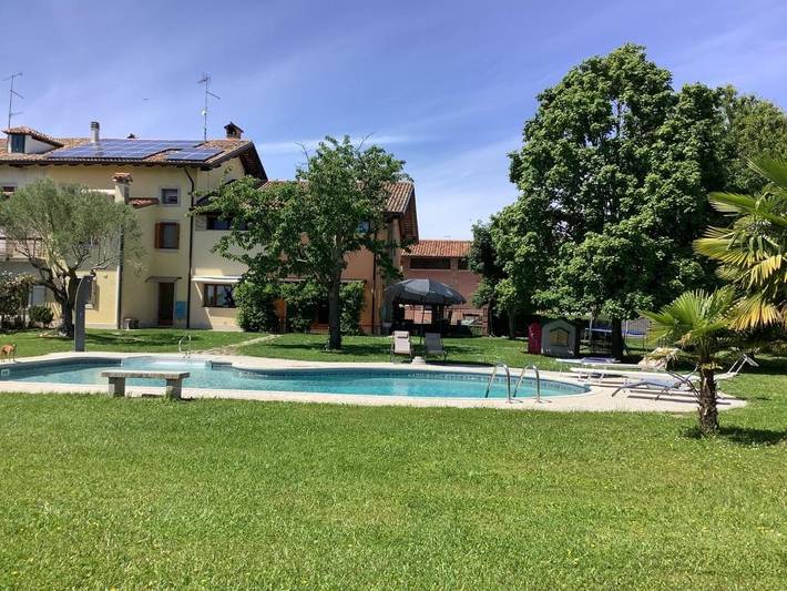 Bed and breakfast per 2 persone, con piscina e panorama nonché giardino, con animali domestici - 1
