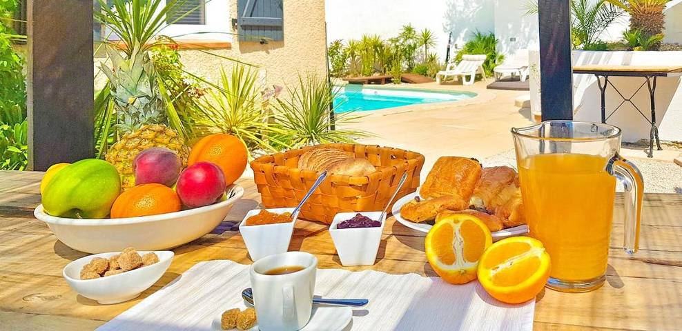 Villa pour 6 personnes, avec Terrasse et Jardin ainsi que Piscine et Vue à Carry-le-Rouet