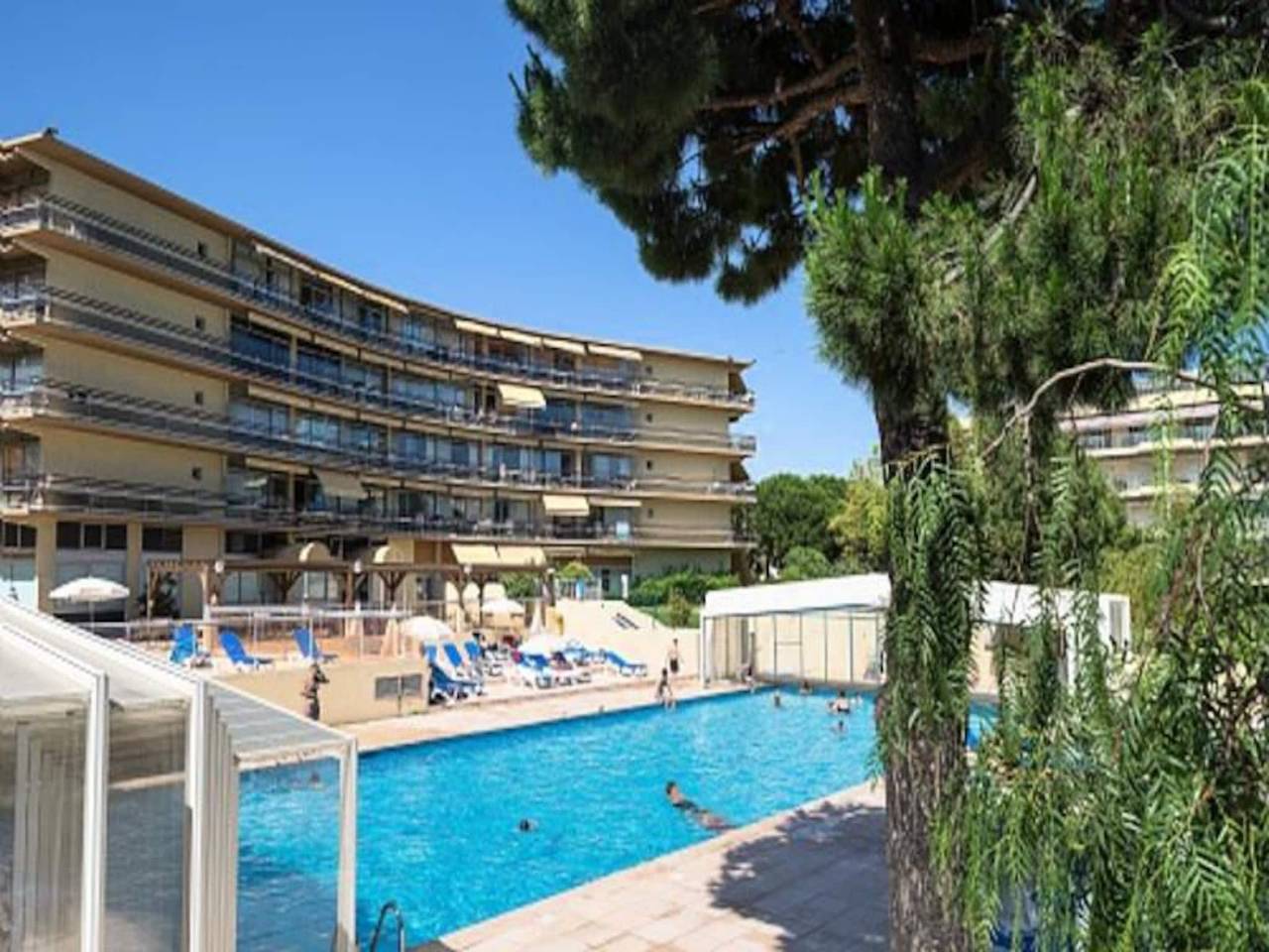 Appartement De Vacances pour 4 Personnes dans Saint-Laurent-du-Var, Région de Cannes