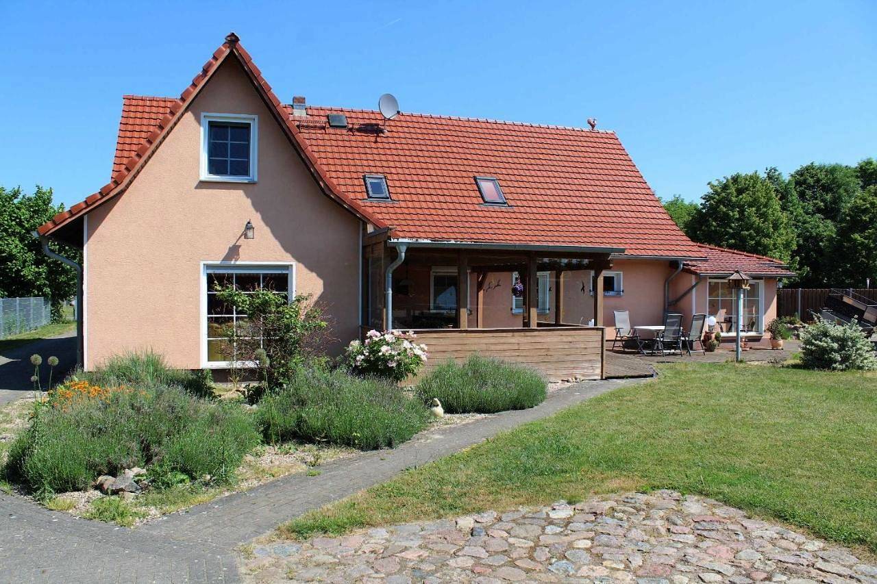 Three-Bedroom House in Sophienhof, Loitz