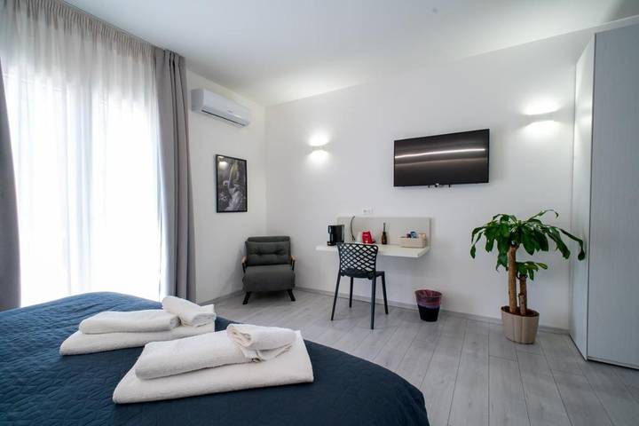 Maison d’hôte pour 3 personnes, avec balcon à Gela - 4