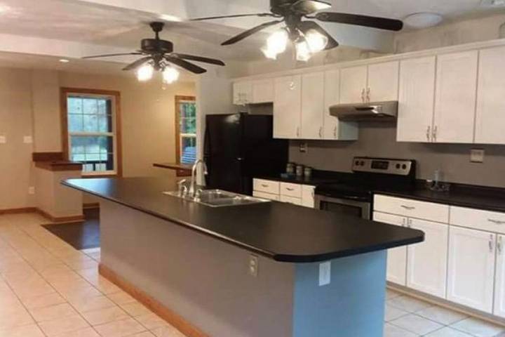 Dom dla 15 osób, z jacuzzi i ogród, zwierzęta dozwolone w Wirginia Zachodnia