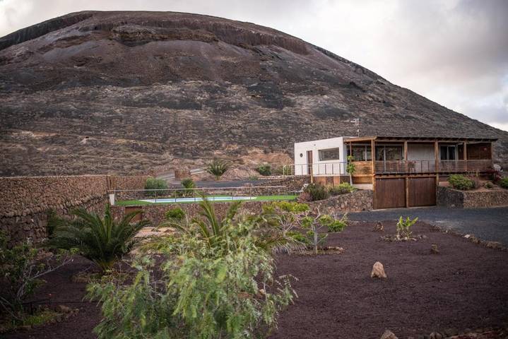 Location de vacances pour 4 personnes, avec jardin ainsi que piscine et vue à Villaverde - 3
