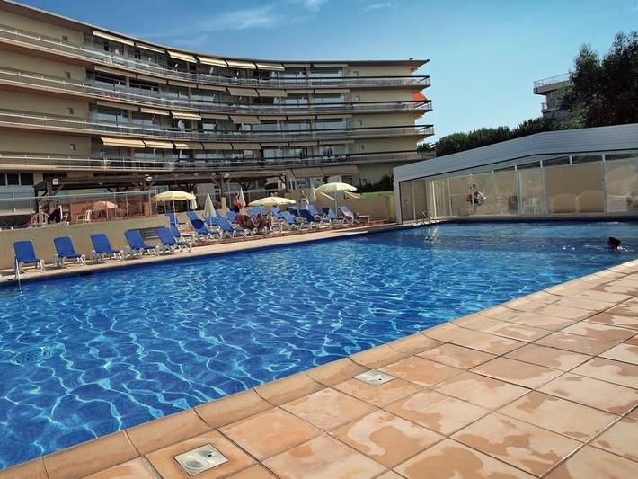 Camping pour 4 personnes, avec Balcon et Bassin pour enfant