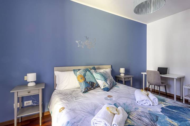 Appartamento intero, Grazioso bilocale con 2 balconi! Como San Giovanni in Como, Lago di Como