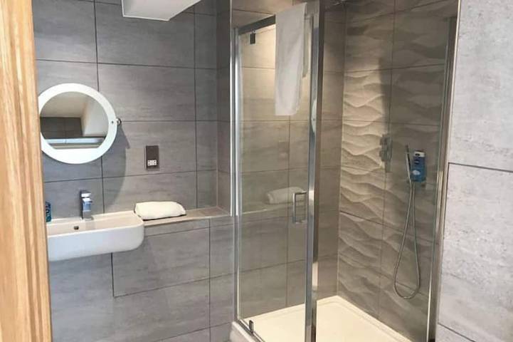 Holiday rental for 9 people in Liverpool
