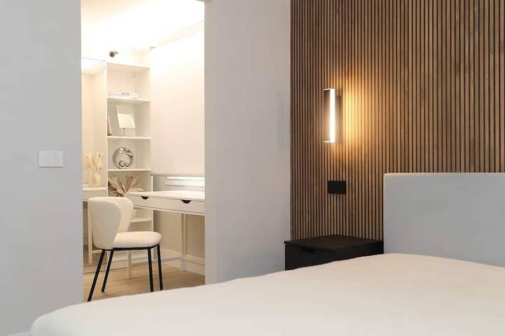 Luxurious, Fully Renovated 2Br Townhouse with Terrace in Central Olbia. in Terranoa/Olbia, Olbia