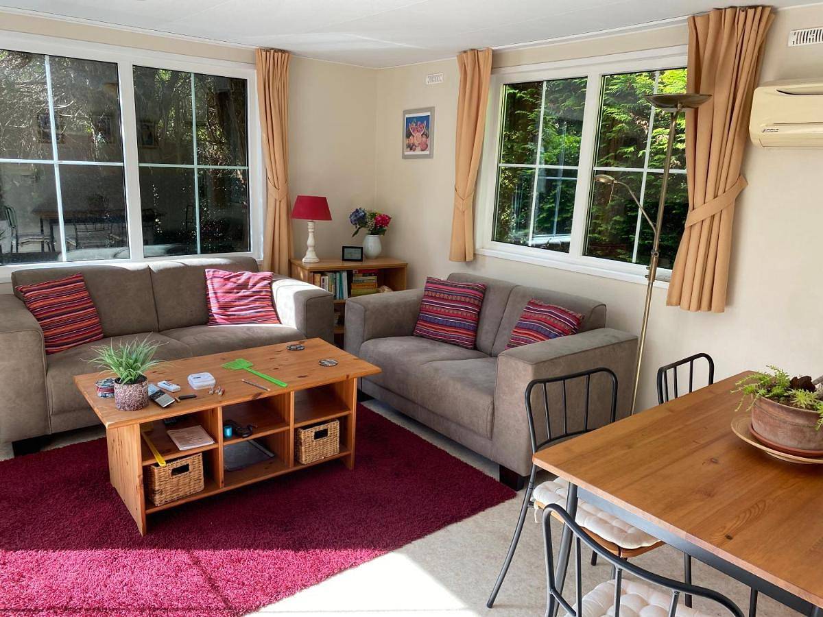 Ruim privacyvol chalet met overdekt terras in Ermelo, Veluwe