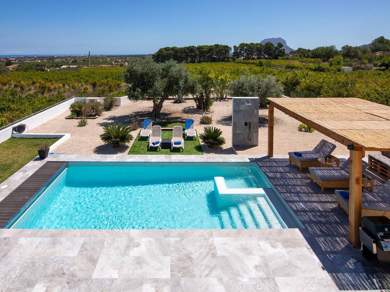 Moderne Villa mit privatem Pool, Klimaanlage, Wifi und Parkplatz, nahe Denia Strände in Ondara, Costa Blanca