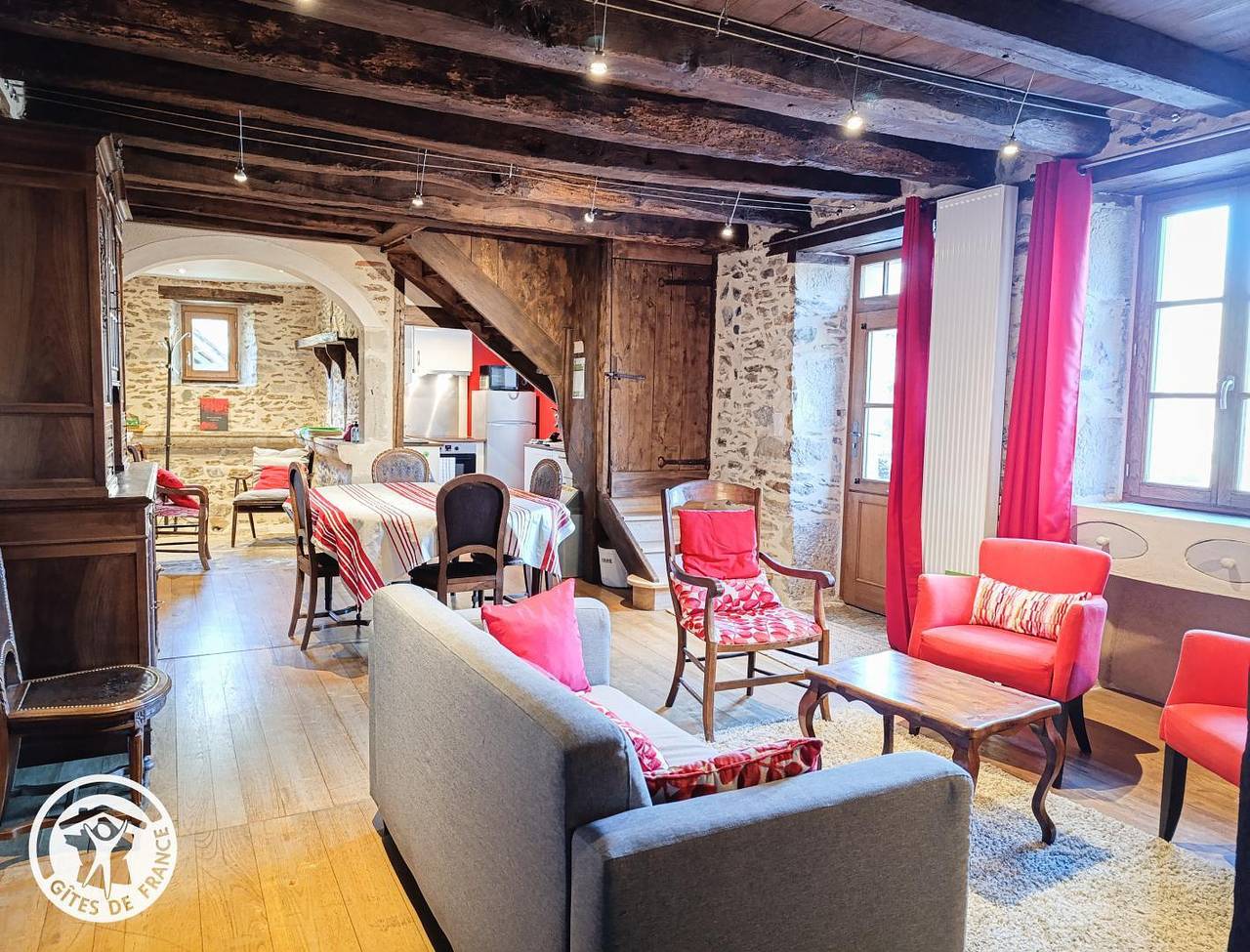 Gîte für 6 Personen mit Pool in Saint-Céré, Lot