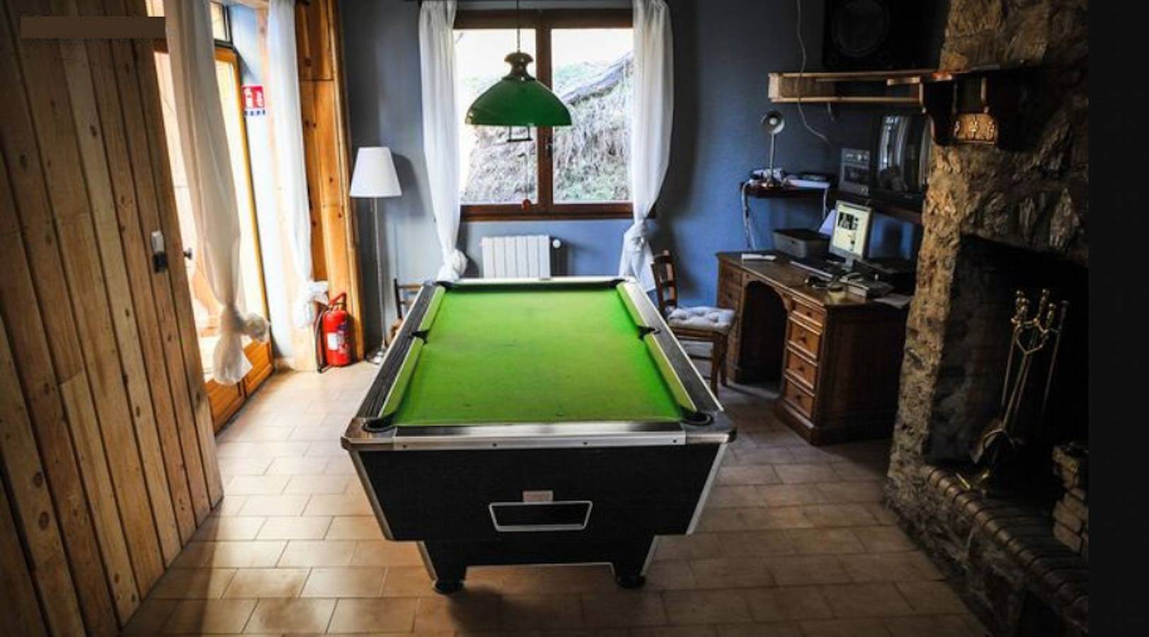 Villa espaciosa en Ax-les-Thermes con piscina y spa in Ax-les-Thermes, Pirineos franceses