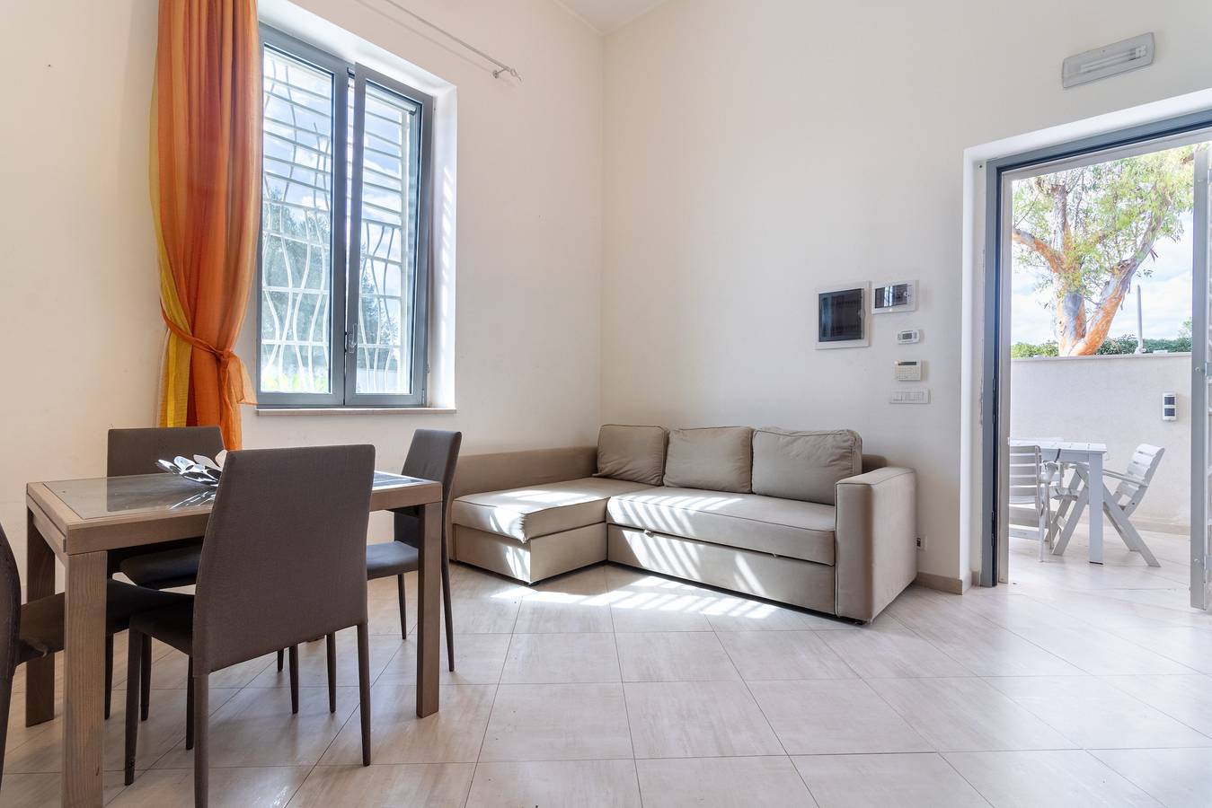 Villa "Water Run" mit Meerblick, privatem Pool und Wlan in San Giorgio (Bari), Bari Provinz