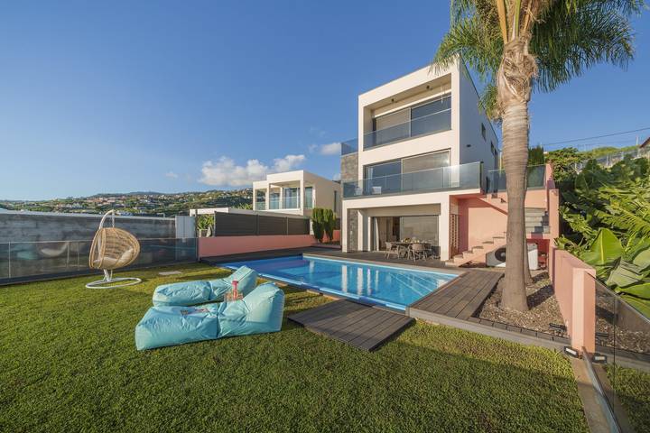 Villa para 6 pessoas, com Varanda e Terraço e ainda Jardim and Piscina em Tabua