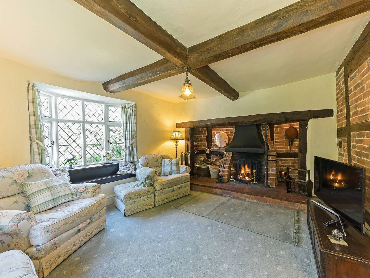 Manor Cottage in Eckington, The Cotswolds