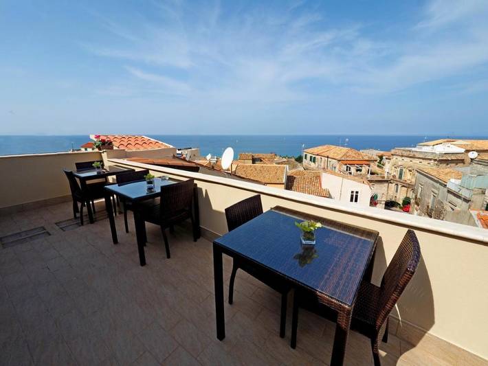 BnB für 2 Personen, mit Terrasse in Tropea