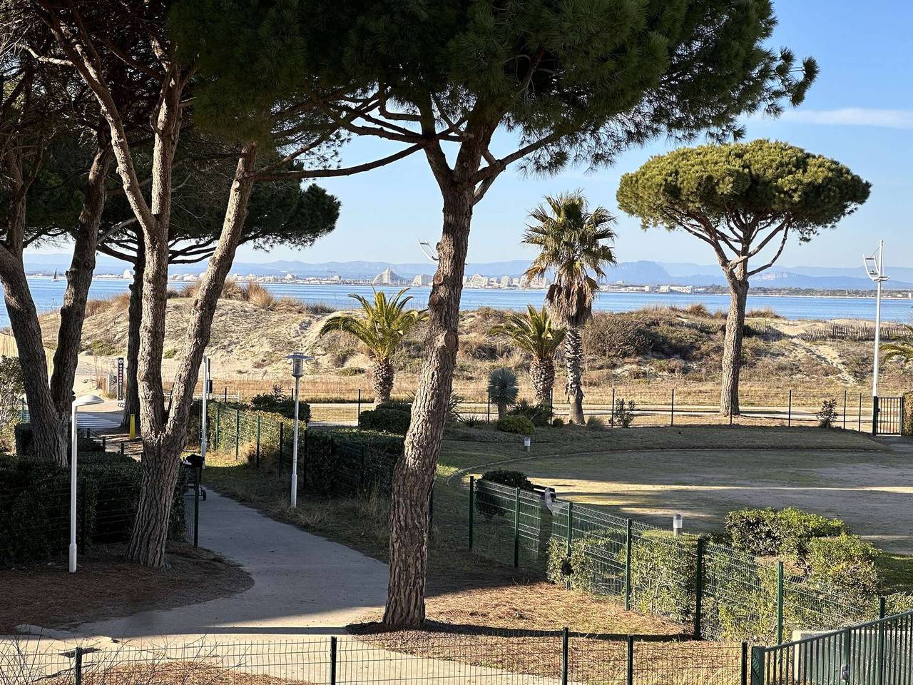 Apartamento entero, Apartamento de 2 Habitaciones con Terraza y Estacionamiento in Port Camargue, Le Grau-du-Roi