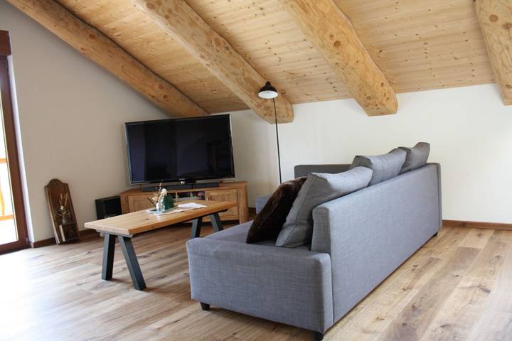Ferienwohnung für 5 Personen, mit Balkon und Garten sowie Ausblick - 1