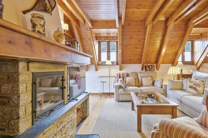 Gîte pour 8 personnes, avec balcon dans Gessa - 3