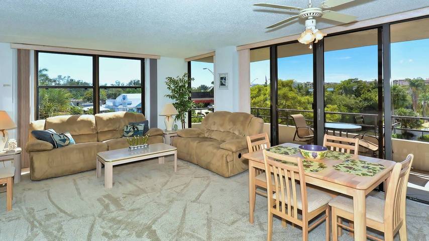 Ganze Wohnung, Rent this Luxury 5 Star Apartment on The Anchorage, Siesta Key Apartment 1008 in Siesta Key, Sarasota County
