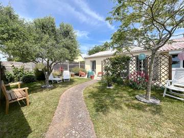 Gîte pour 4 personnes, avec terrasse à Saint-Pair-sur-Mer
