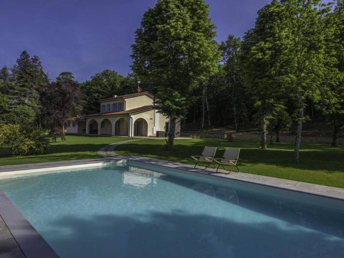 Beautiful independent villa with private swimming pool-Villa Sara in Poppi, Casentino