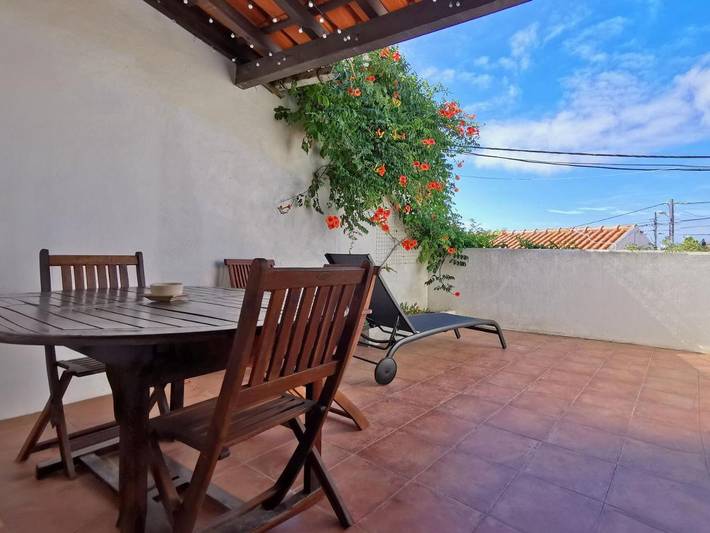 Casa de férias para 6 pessoas, com Terraço em Atouguia da Baleia