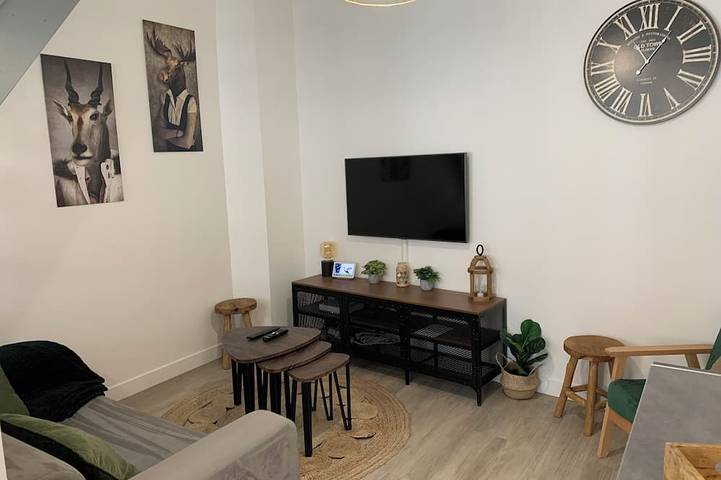 Appartement entier, Appartement en Duplex au centre ville de Fontainebleau Et à 5 min de la forêt ! in Fontainebleau, Seine-et-Marne