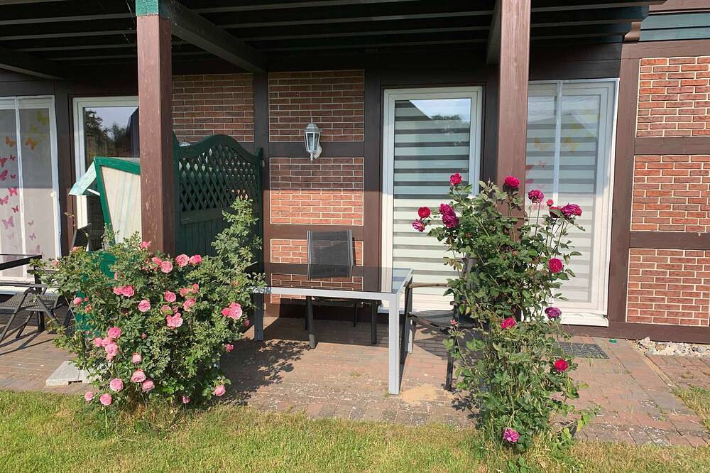 Ganze Wohnung, Haus Sophie Ferienwhg. 2 - Vineta Ferienwohnungen Gbr in Mölschow, Usedomer Norden