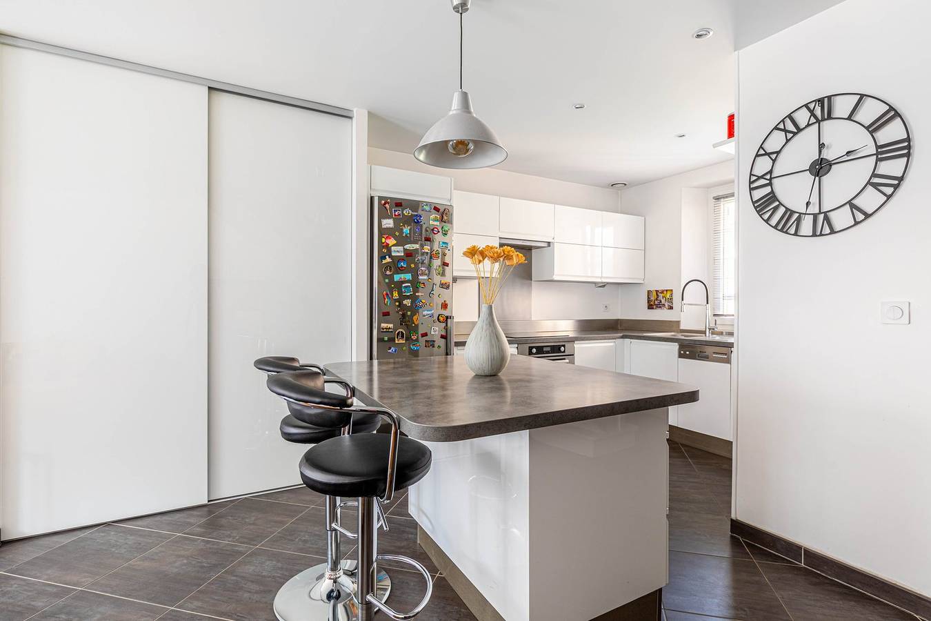 Guestready - Bright Haven with private courtyard in Nanterre, Altos del Sena