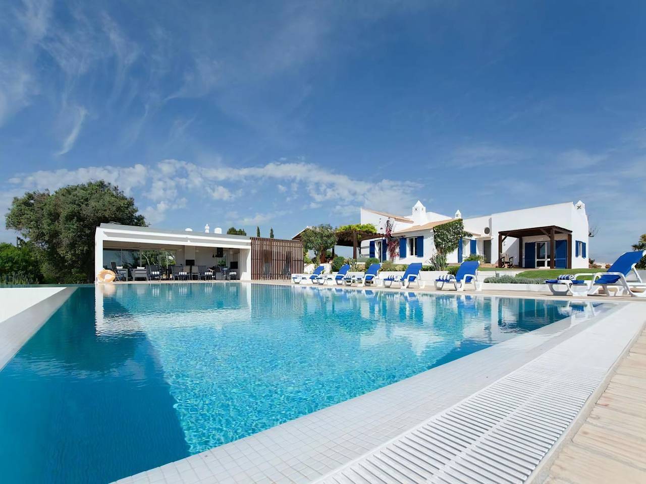 Outstanding Lagos Villa | 6 Bedrooms | Villa Alfarrobeira | Stunning Sea & Marina Views in São Sebastião, Lagos