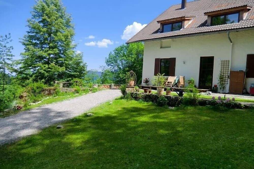 Ganze Wohnung, Kachelofen, Landhausstil, urgemütlich, Terasse, Garten, ebenerdig, See in Schlehdorf, Kochelsee