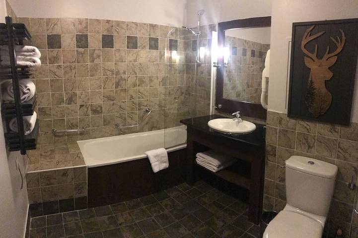 Gîte pour 5 personnes, avec piscine et jacuzzi ainsi que sauna et balcon dans Arc 1950 - 4