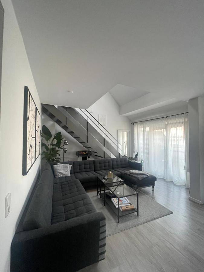 Ferienwohnung für 6 Personen, mit Whirlpool und Pool sowie Terrasse in Hannover