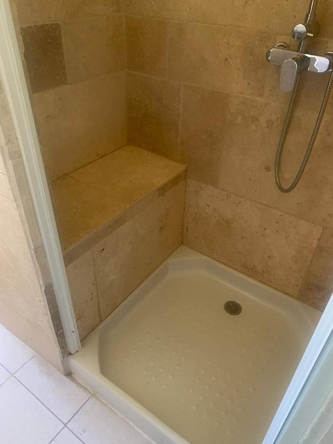 Chambre d’hôte pour 3 personnes, avec jardin et sauna ainsi que vue et piscine dans Yonne - 3