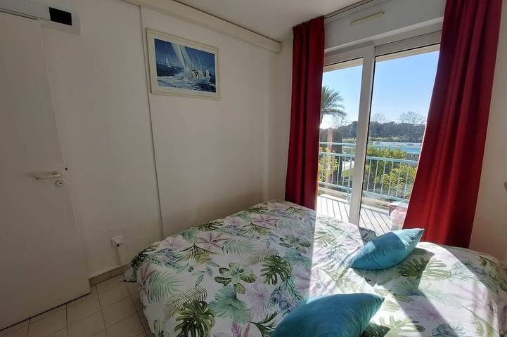 Appartement entier, ⭐️Rare🌞🌴Bord De Mer, Fibre,Terrasse,Piscine,Parking⭐️ in Antibes, Côte méditerranéenne (France)