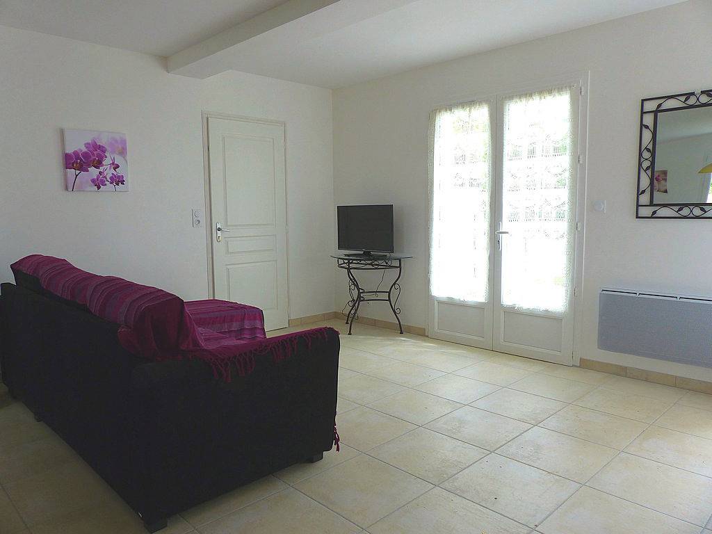 Maison le Château-d'Oléron 2, 4 personnes in Le Château-d'Oléron, Côte de Beauté